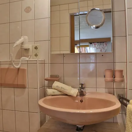 Bio-bauernhof Waldesruh Mit Hofladen Таннхайм