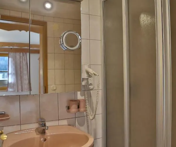 Bio-bauernhof Waldesruh Mit Hofladen *