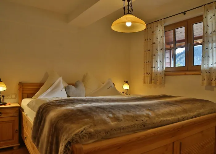 Bio-bauernhof Waldesruh Mit Hofladen * Tannheim