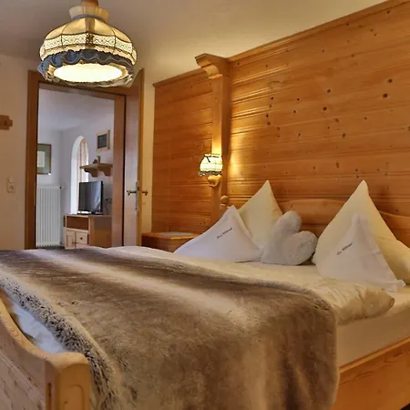 Bio-bauernhof Waldesruh Mit Hofladen Tannheim